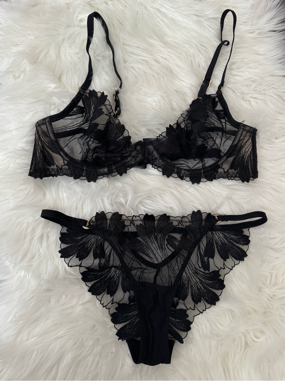 Bluebella Black Sheer Floral Lace Underwire Bra & Brief Colette (34D / Small)